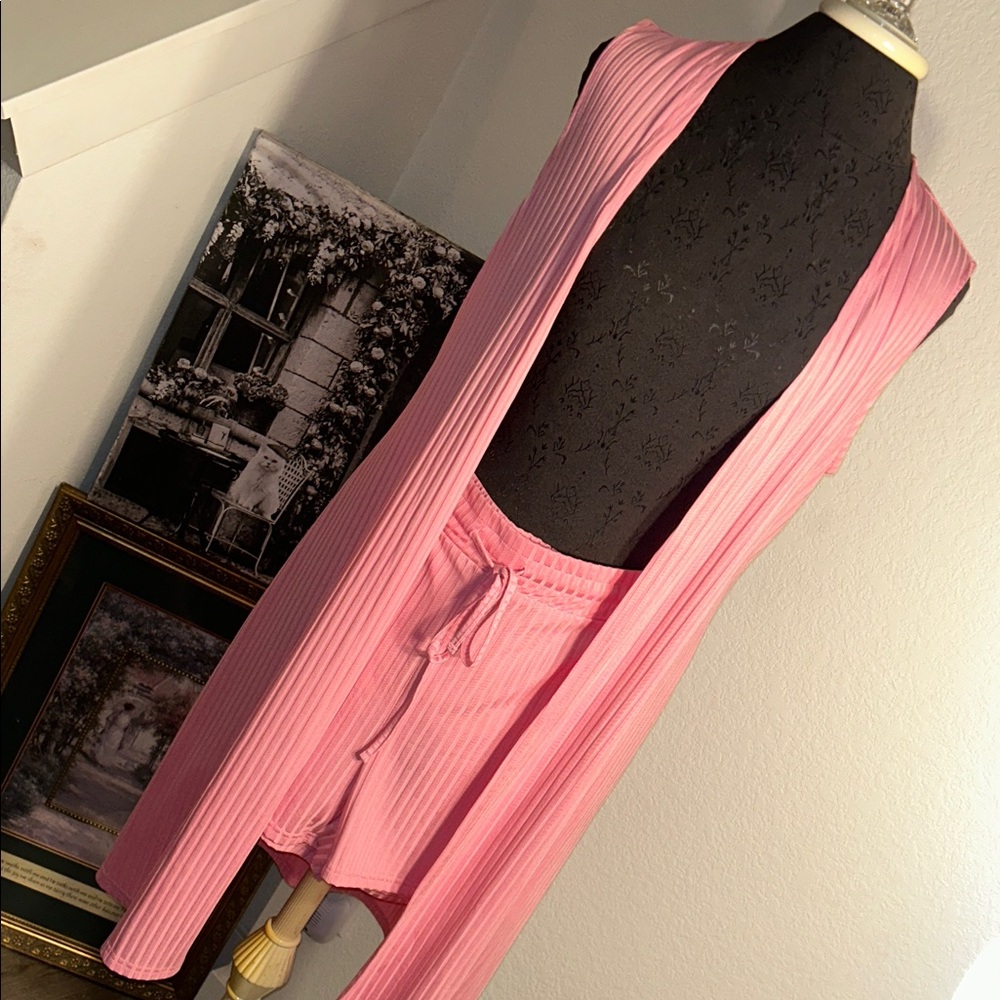 Comfy Pink Sleeveless Long Vest and Shorts Set